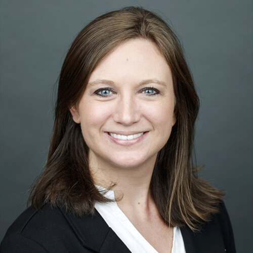 Professional photo of Dana Fohl