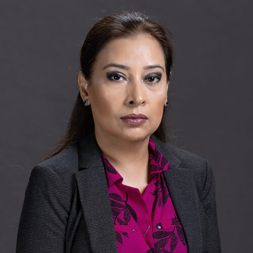 professional photo of Fatima Hasan